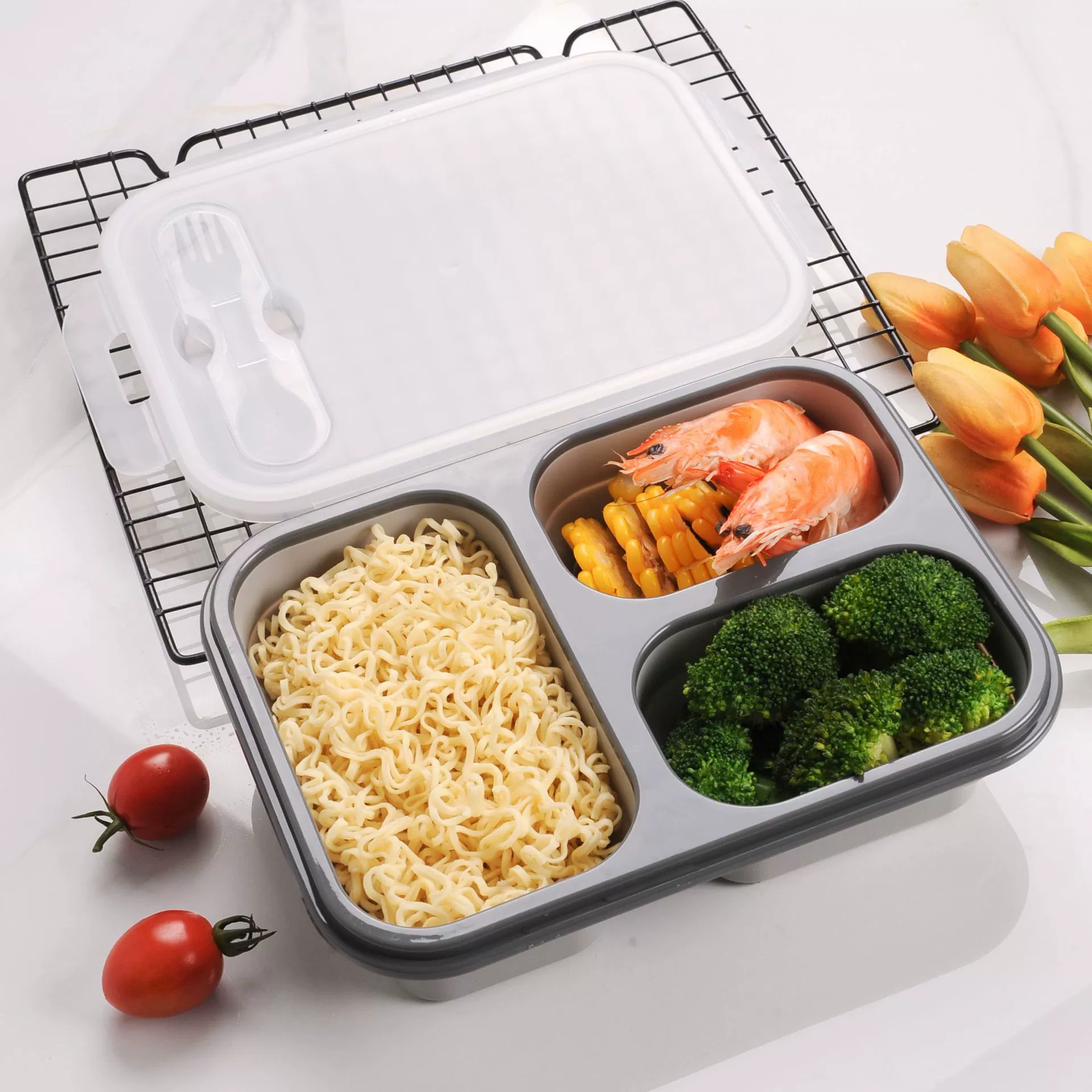 Foldable three-compartment silicone large-capacity lunch box